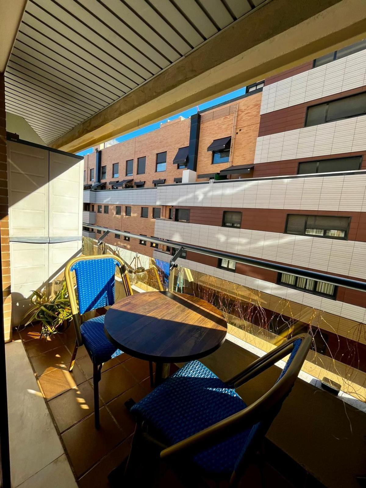 Apartamento Tu Oasis De Lujo Junto Al Guadalquivir Sevilla Exterior foto